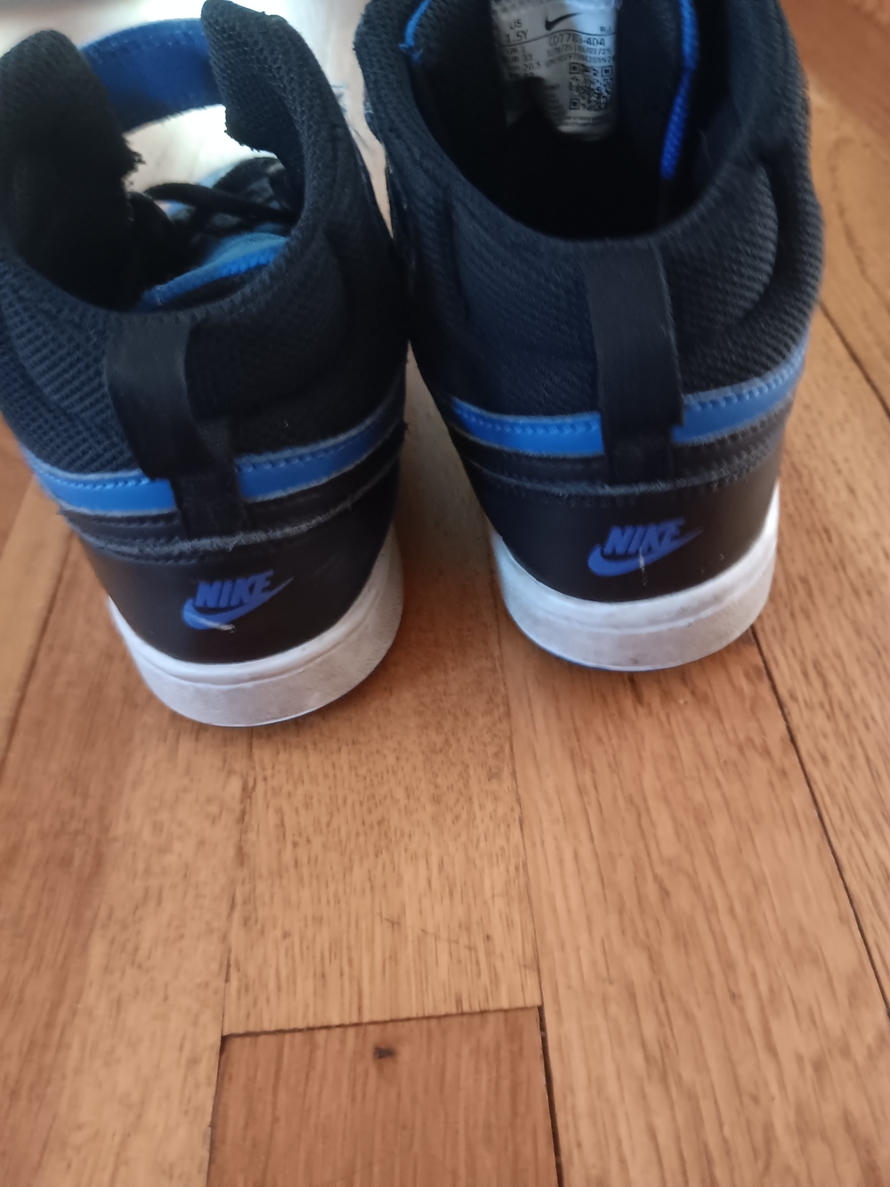 Nike Kids High-Top Sneakers in Royal Blue and Black - Picture 8 of 15